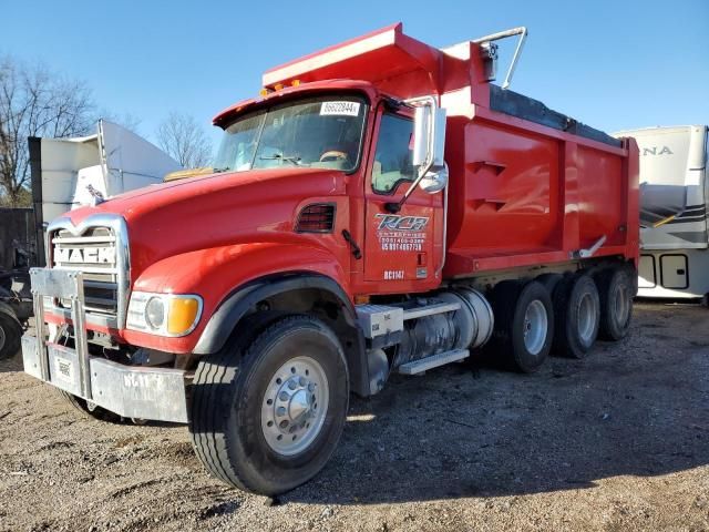 2006 Mack 700 CV700