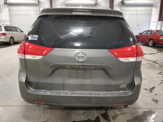 2014 Toyota Sienna XLE