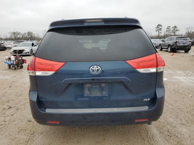 2012 Toyota Sienna XLE