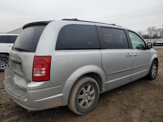 2009 Chrysler Town & Country Touring