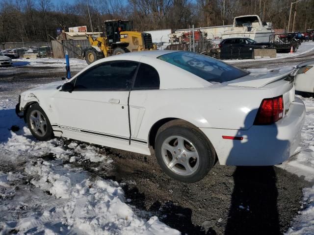 2000 Ford Mustang