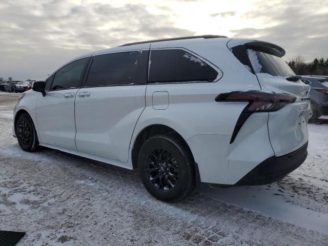 2024 Toyota Sienna LE/XLE