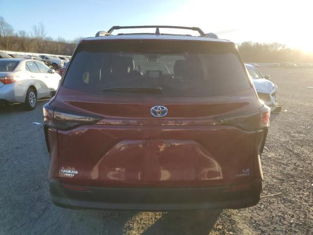 2024 Toyota Sienna LE