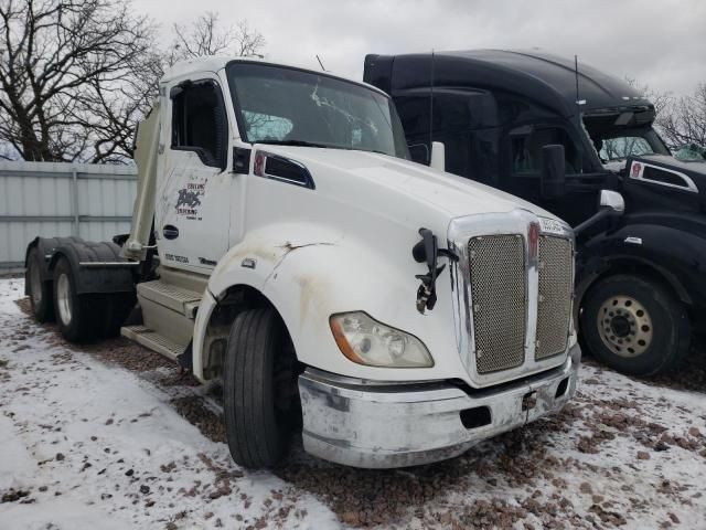 2018 Kenworth Construction T680