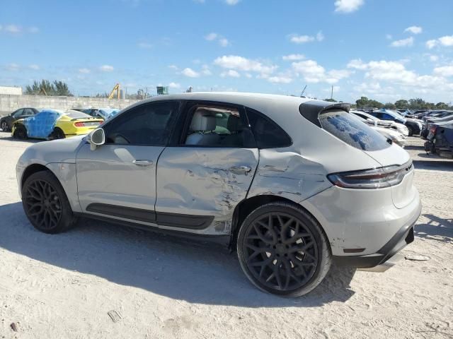 2023 Porsche Macan Base