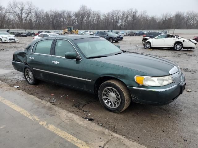 1999 Lincoln Town Car Signature