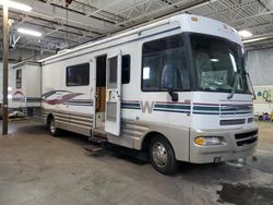 Winnebago Vehiculos salvage en venta: 2000 Winnebago 2000 Ford F550 Super Duty Stripped Chassis