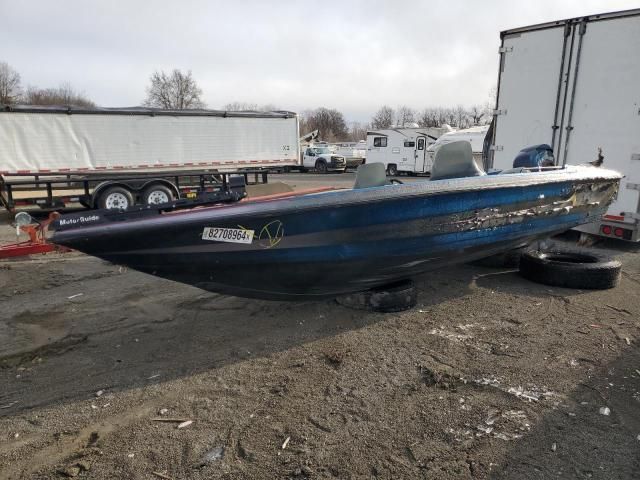 1998 Stratos Boat