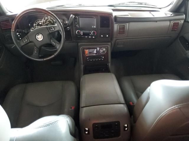 2005 Cadillac Escalade Luxury