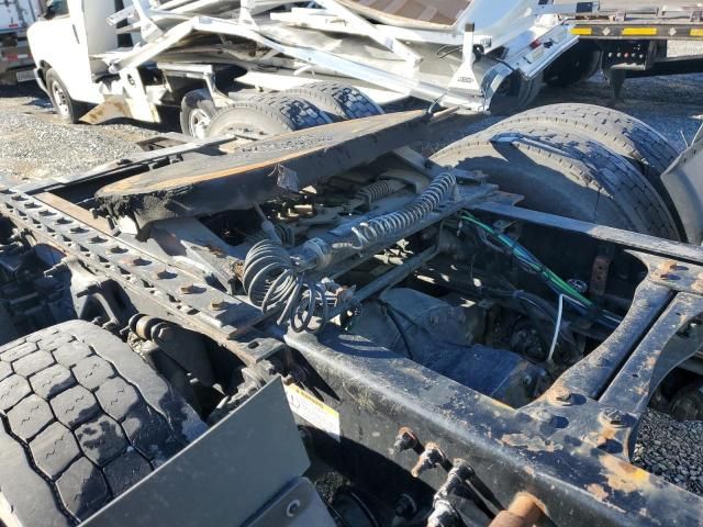 2020 Freightliner Cascadia 126