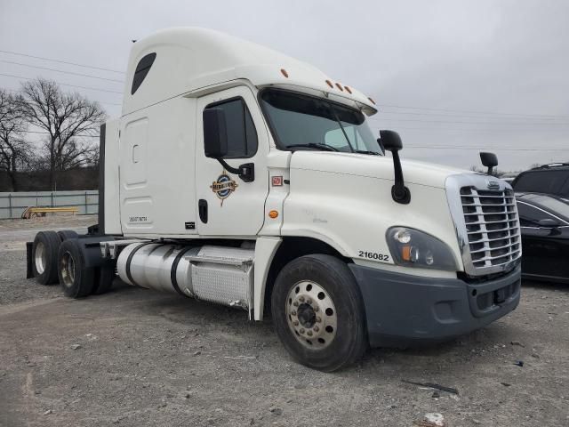 2015 Freightliner Cascadia 125