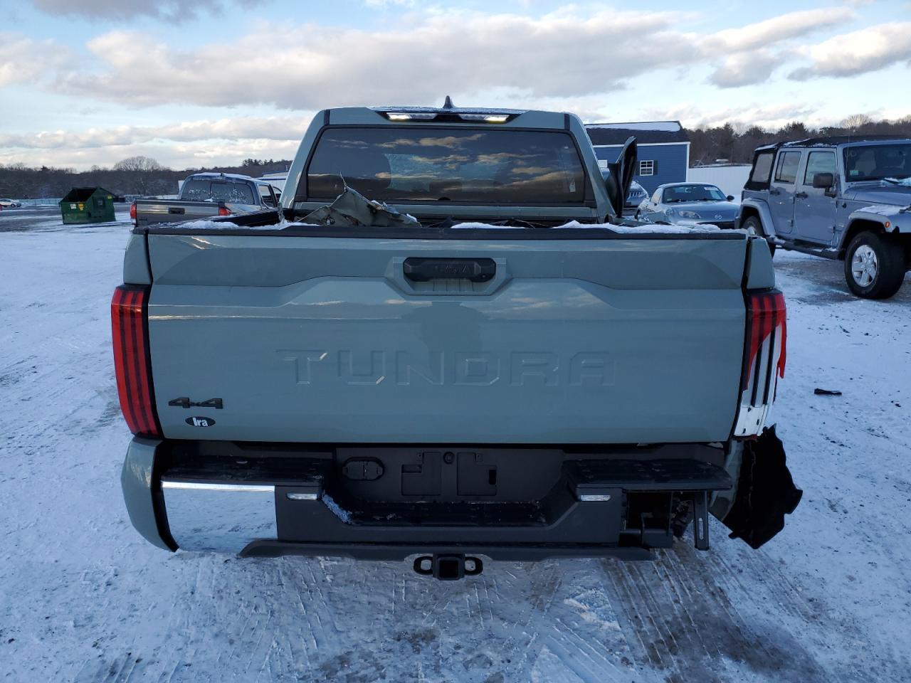 2024 Toyota Tundra SR5