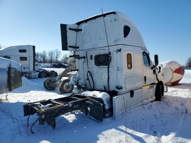 2023 Freightliner Cascadia 126
