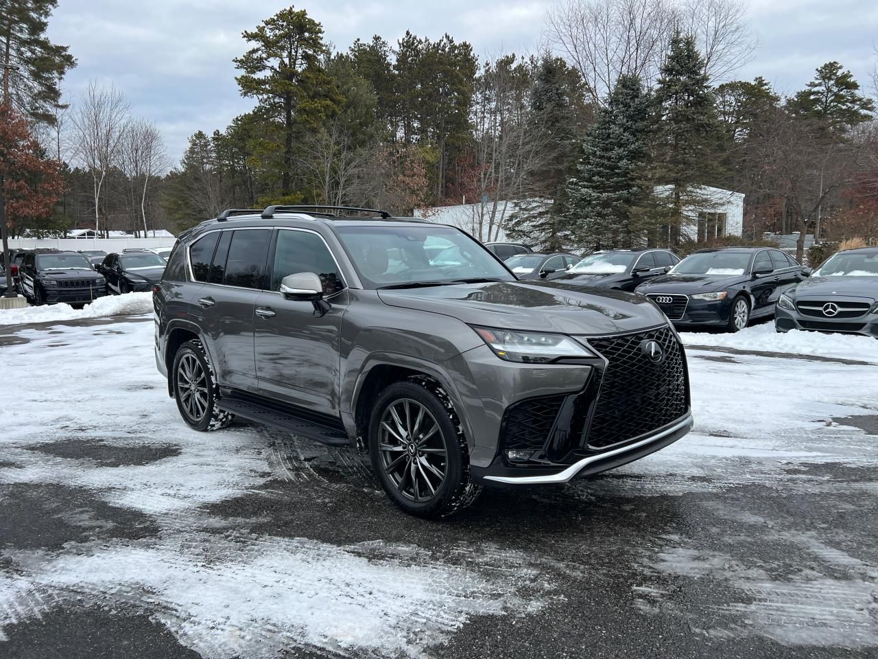 2022 Lexus LX 600 Base