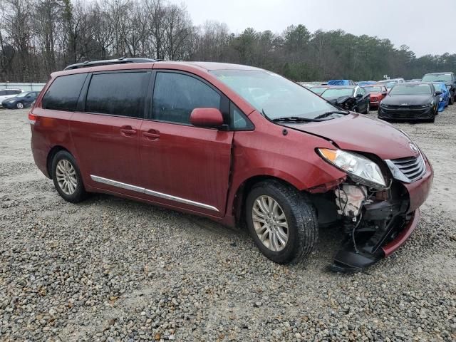 2013 Toyota Sienna XLE