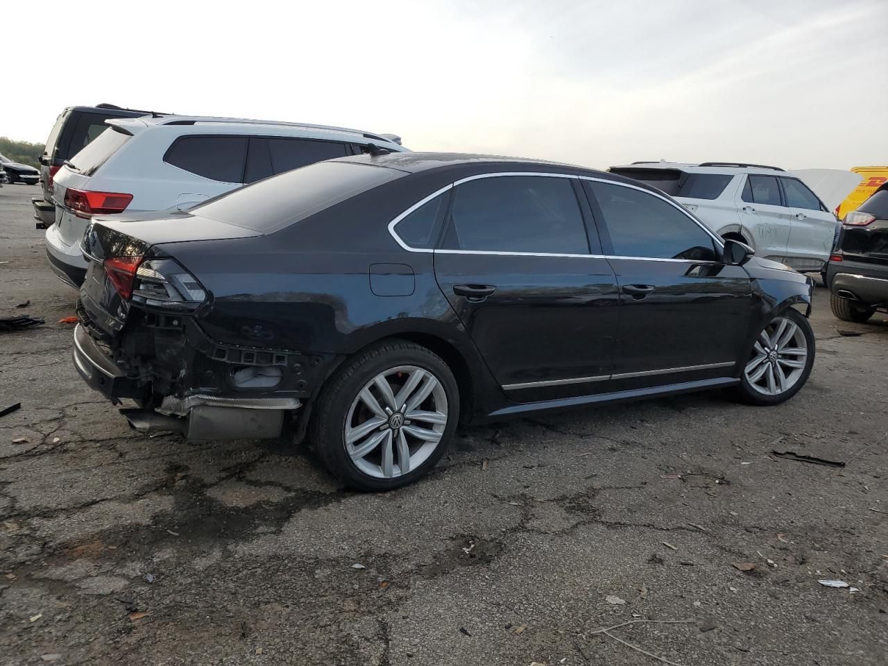 2017 Volkswagen Passat sel Premium