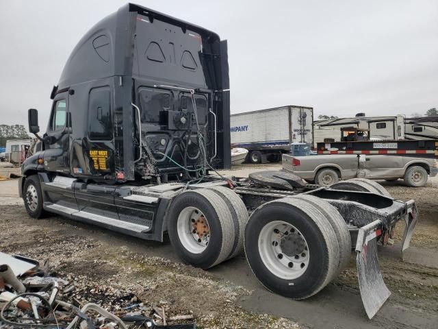 2012 Freightliner Cascadia 125