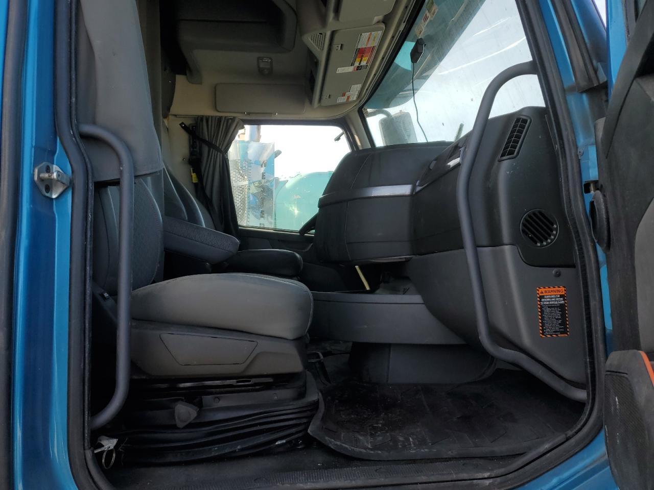 2022 Volvo VN VNL