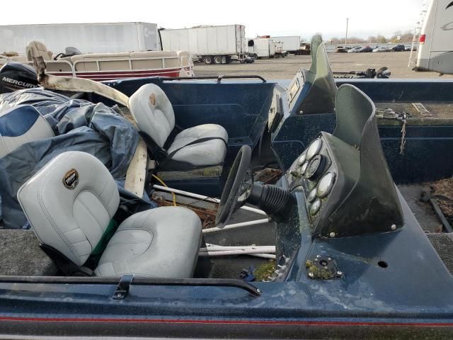 1998 Stratos Boat