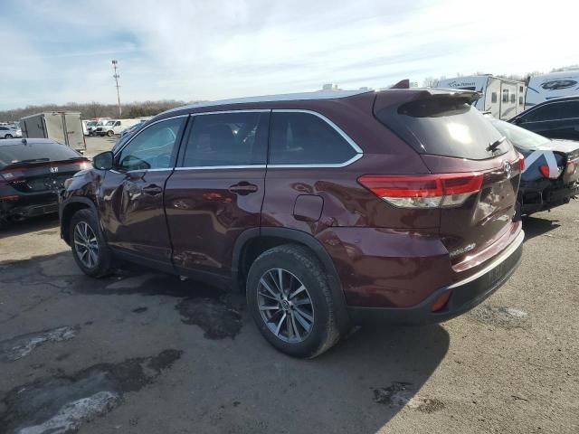 2019 Toyota Highlander SE