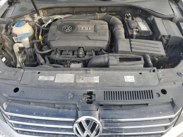 2014 Volkswagen Passat SE