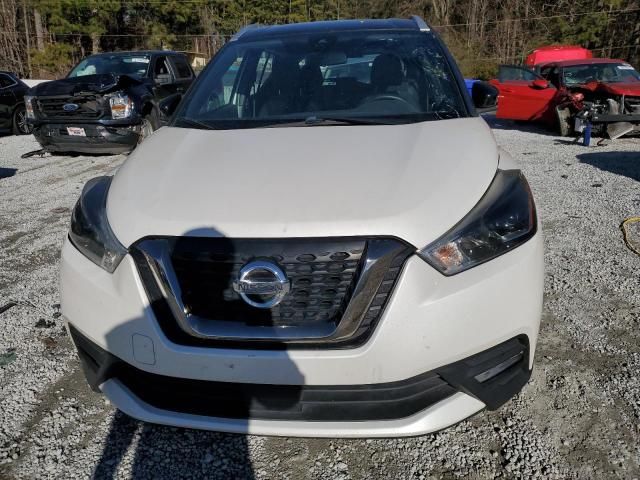 2020 Nissan Kicks SR