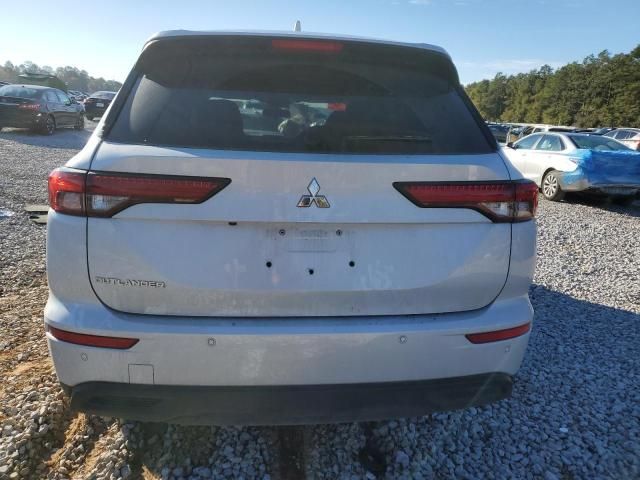 2022 Mitsubishi Outlander ES