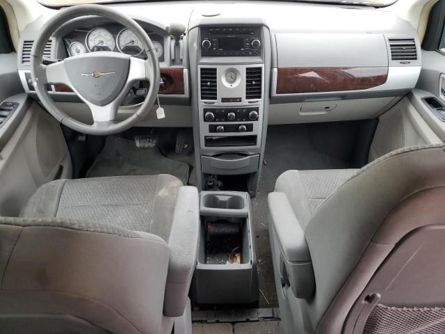 2009 Chrysler Town & Country Touring