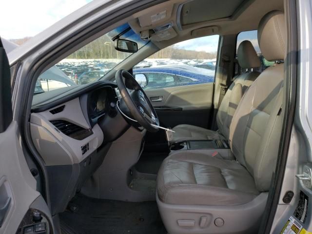 2016 Toyota Sienna XLE