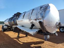 Salvage trucks for sale at Longview, TX auction: 2009 Entyre 2009 Etnyre Tank Trailer
