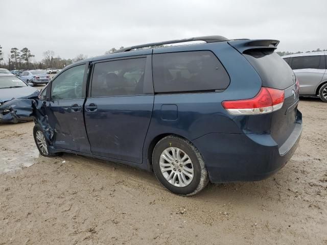 2012 Toyota Sienna XLE