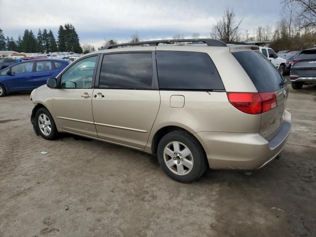 2004 Toyota Sienna CE