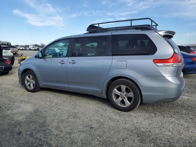 2014 Toyota Sienna LE