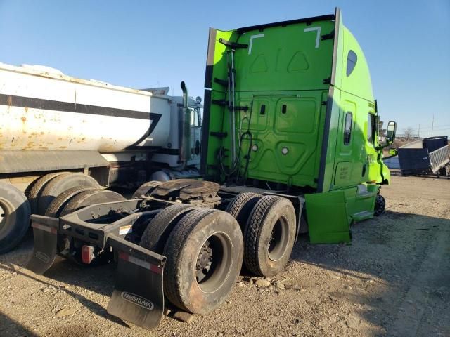 2022 Freightliner Cascadia 126