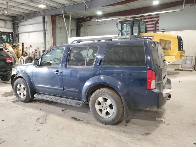 2006 Nissan Pathfinder LE