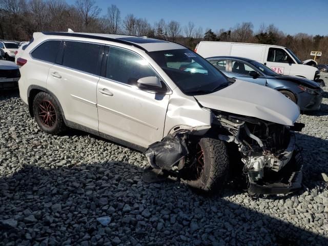 2019 Toyota Highlander SE