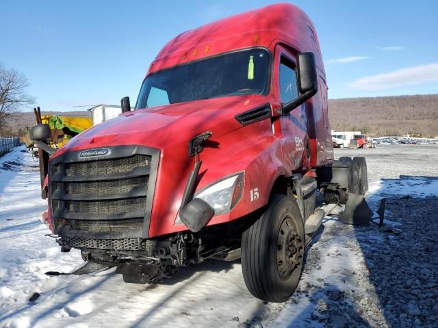 2020 Freightliner Cascadia 126
