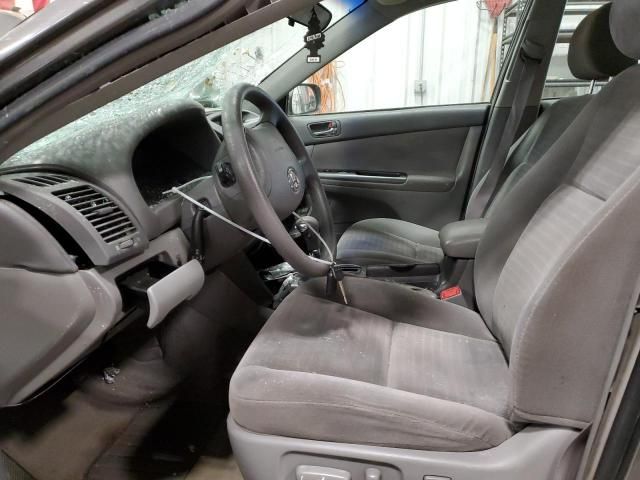 2005 Toyota Camry LE