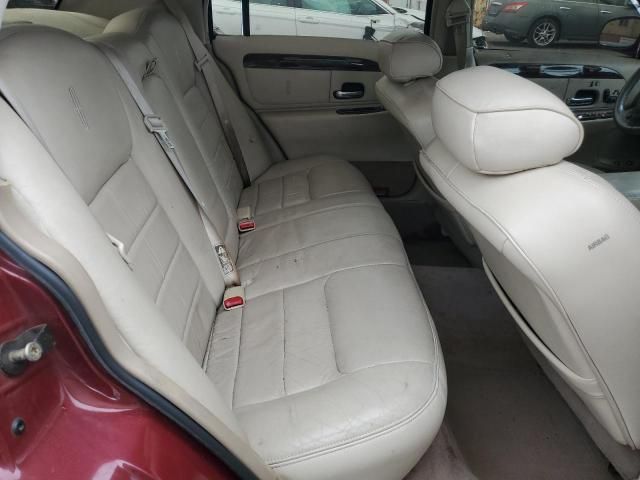 1999 Lincoln Town Car Executive