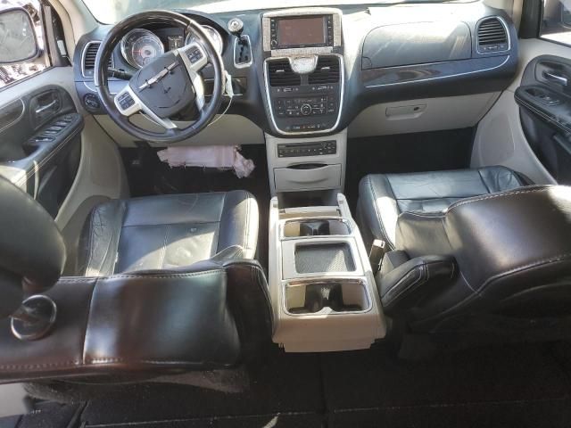 2012 Chrysler Town & Country Limited