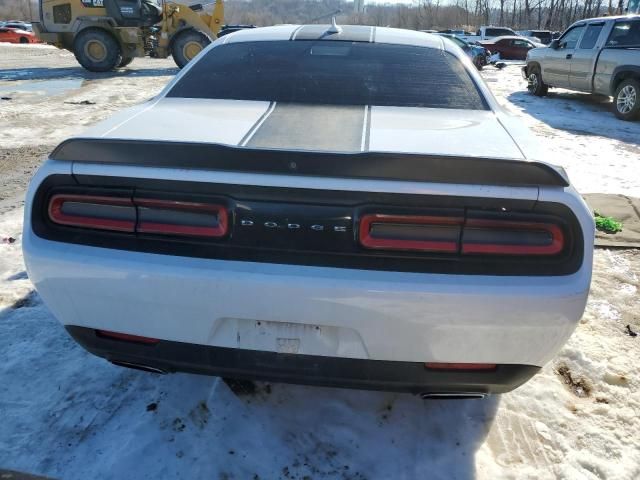 2017 Dodge Challenger SXT