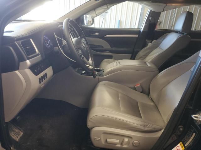 2019 Toyota Highlander SE