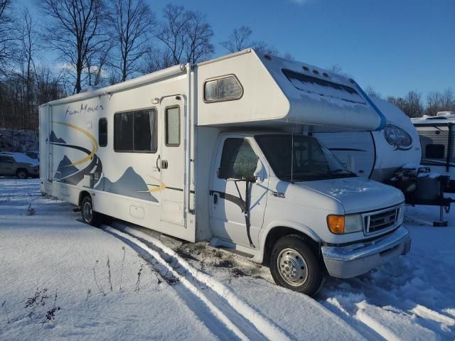 2004 Four Winds 2004 Ford Econoline E450 Super Duty Cutaway Van