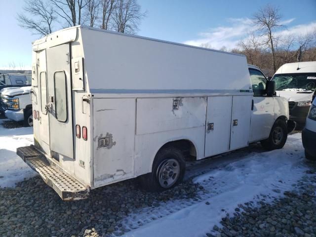 2009 GMC Savana Cutaway G3500