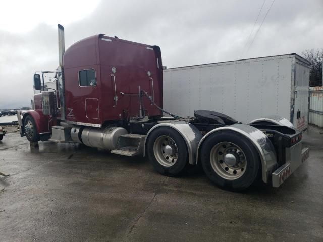 2021 Peterbilt 389
