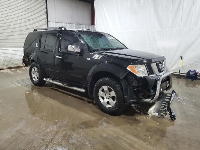 2005 Nissan Pathfinder LE