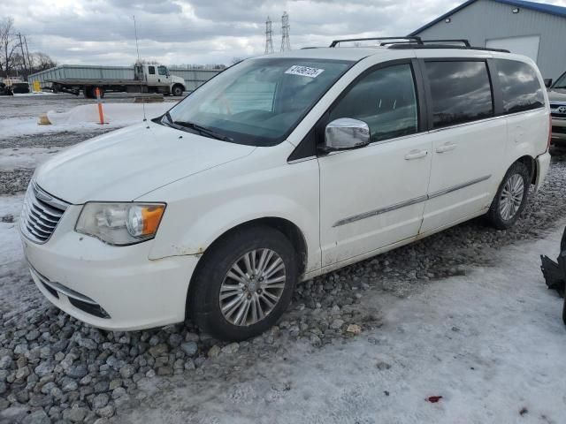 2011 Chrysler Town & Country Touring L