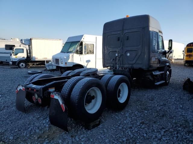 2017 Freightliner Cascadia 113