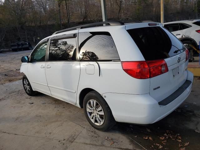 2009 Toyota Sienna CE