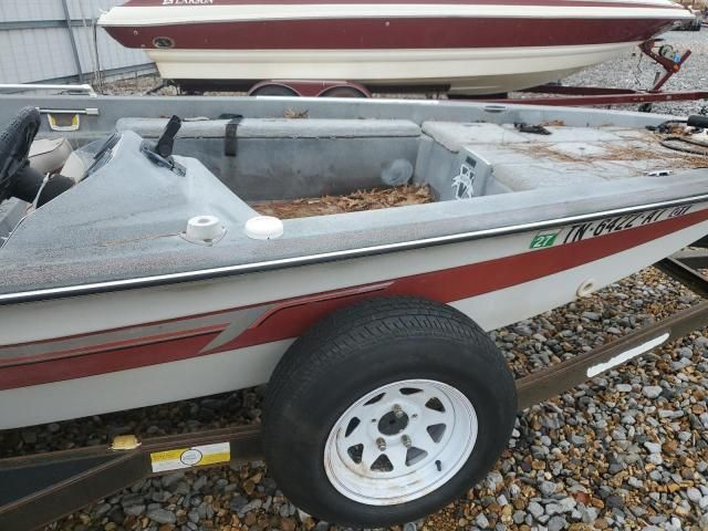 1983 Venture Bass Boat